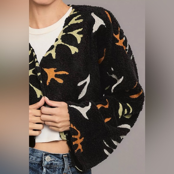 NWT Pilcro Anthropologie Embroidered Faux Fur Shrug, One Size - Picture 6 of 15